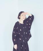 ビスコースリネンフラワー刺繍プルオーバー